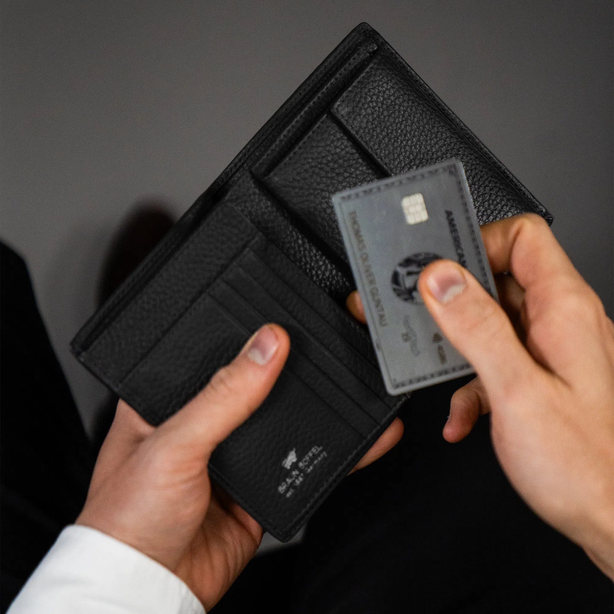 Keyfeature-1 THEO RFID Geldbörse H 8CS schwarz