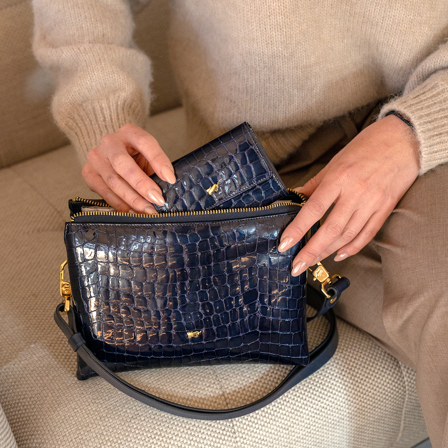 VERONA Umhängetasche dark navy