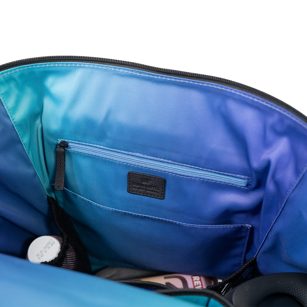 Innenansicht befüllt SK Gaming Rucksack Limited Item
