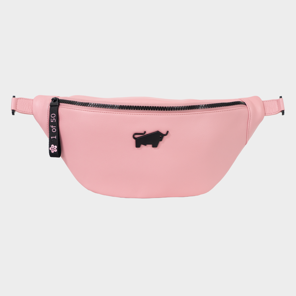 Frontansicht mit Umhängeriemen SAKURA Cross Body Bag