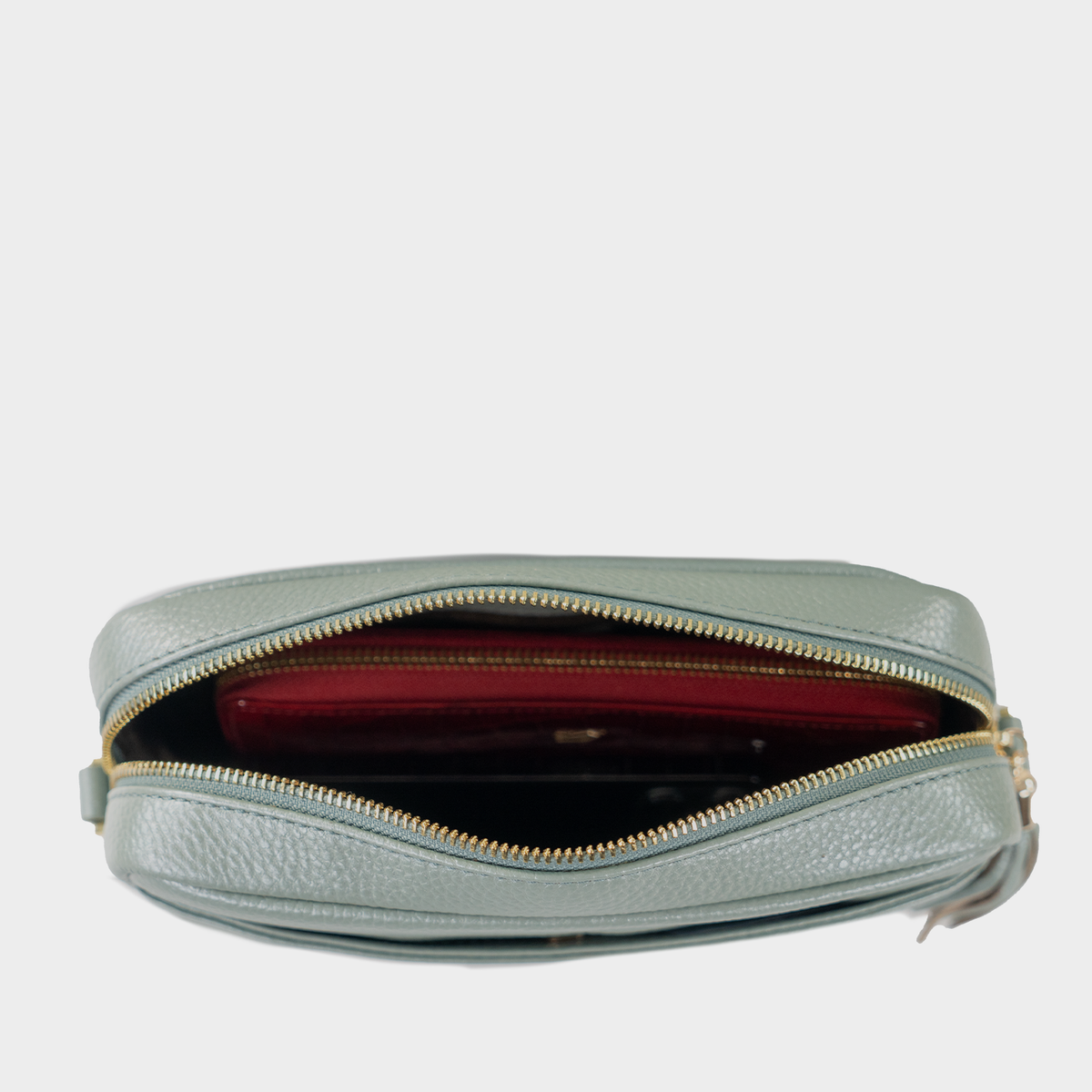 Innenansicht ALESSIA Camera Bag with Chain pale green