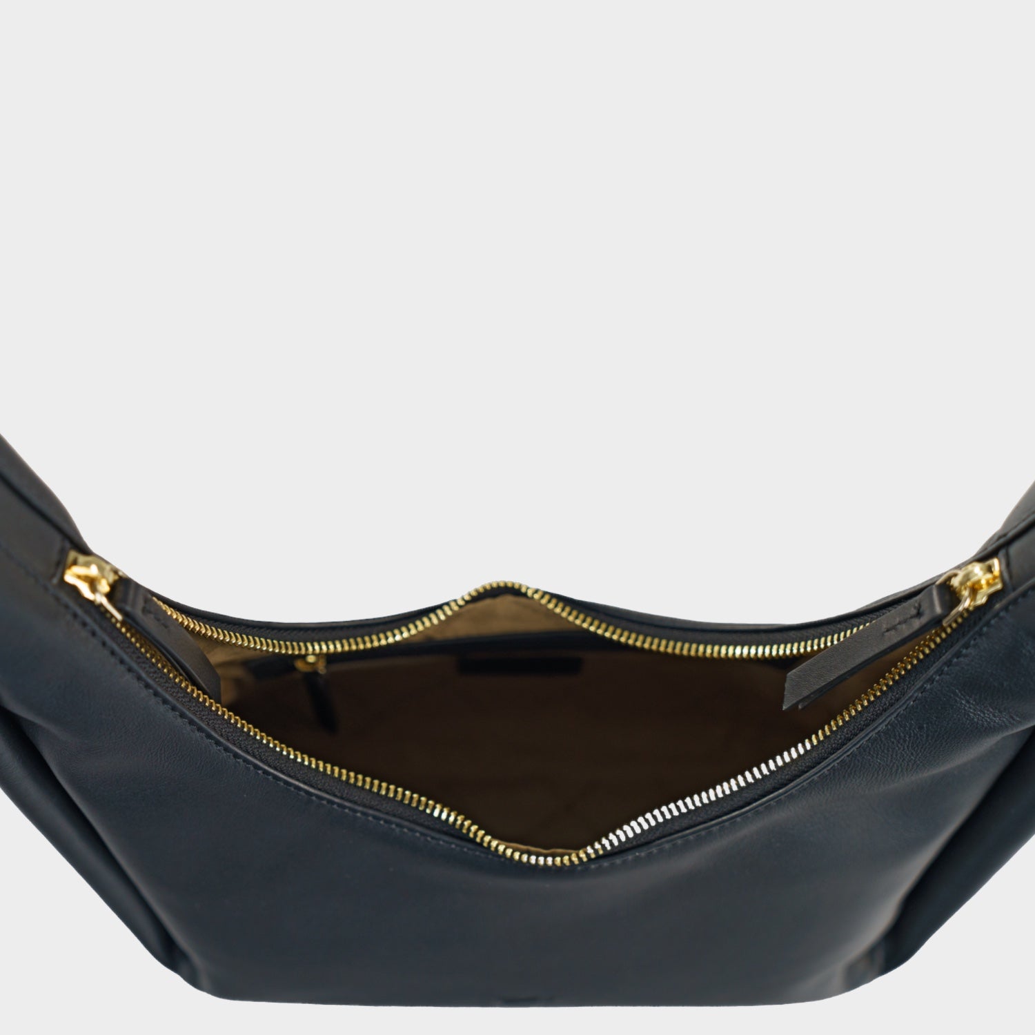 Innenansicht LOTTA Hobo Bag S schwarz