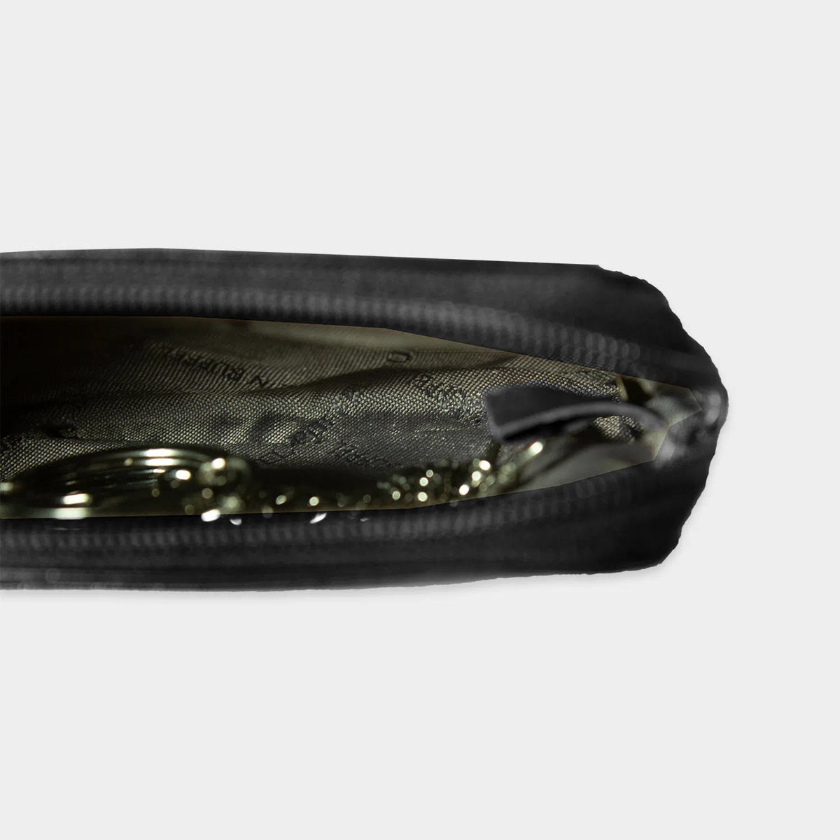 Keyfeature-3 COUNTRY Schlüsseletui M Zip schwarz 