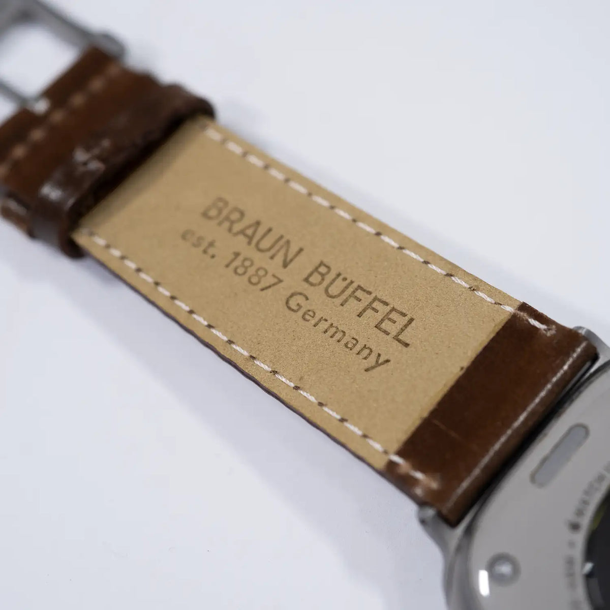 Rückansicht CORDOVAN Armand für Apple Watch Ultra mustang