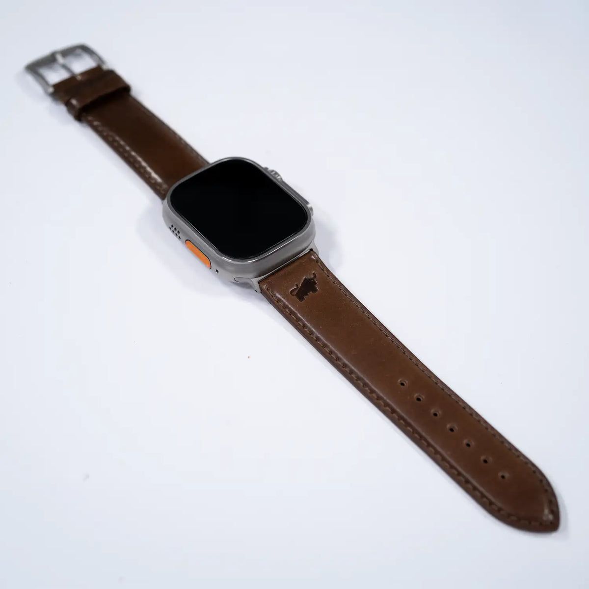 Schrägansicht CORDOVAN Armand für Apple Watch Ultra mustang