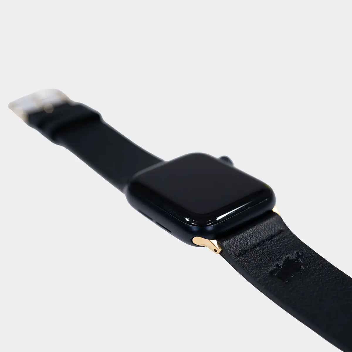 Schrägansicht ARIZONA Armband für Apple Watch gold
